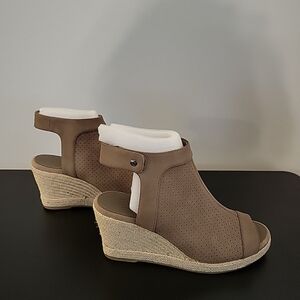 Sketchers Memory Foam Wedge 3" Wedge